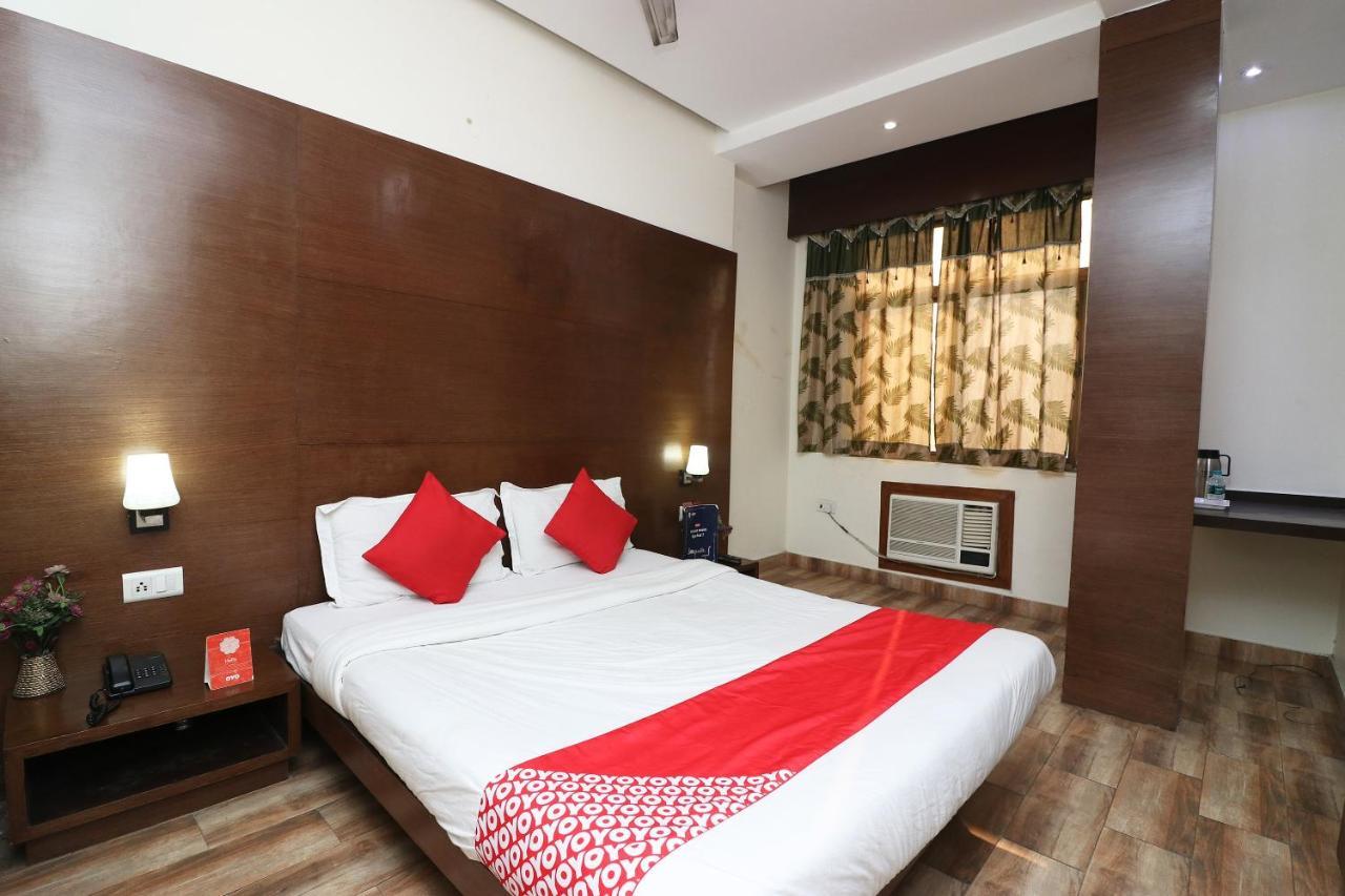 Oyo 18753 Hotel Glance Inn New Delhi Extérieur photo