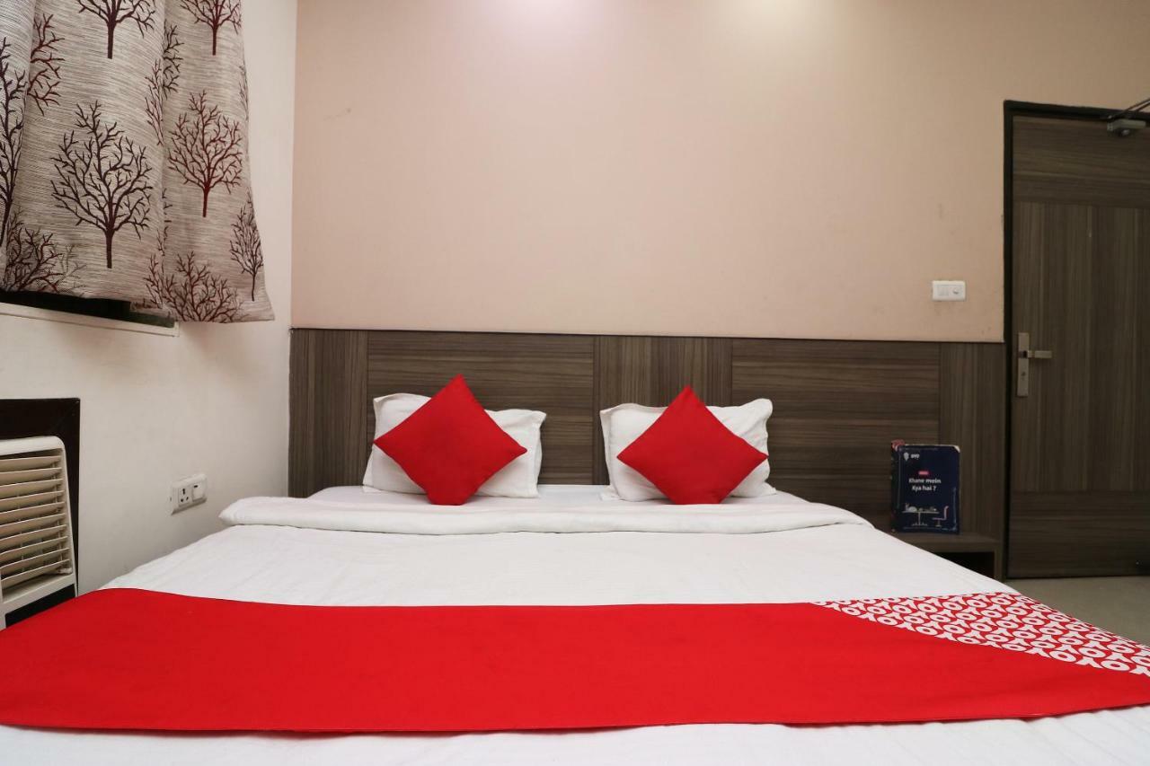 Oyo 18753 Hotel Glance Inn New Delhi Extérieur photo